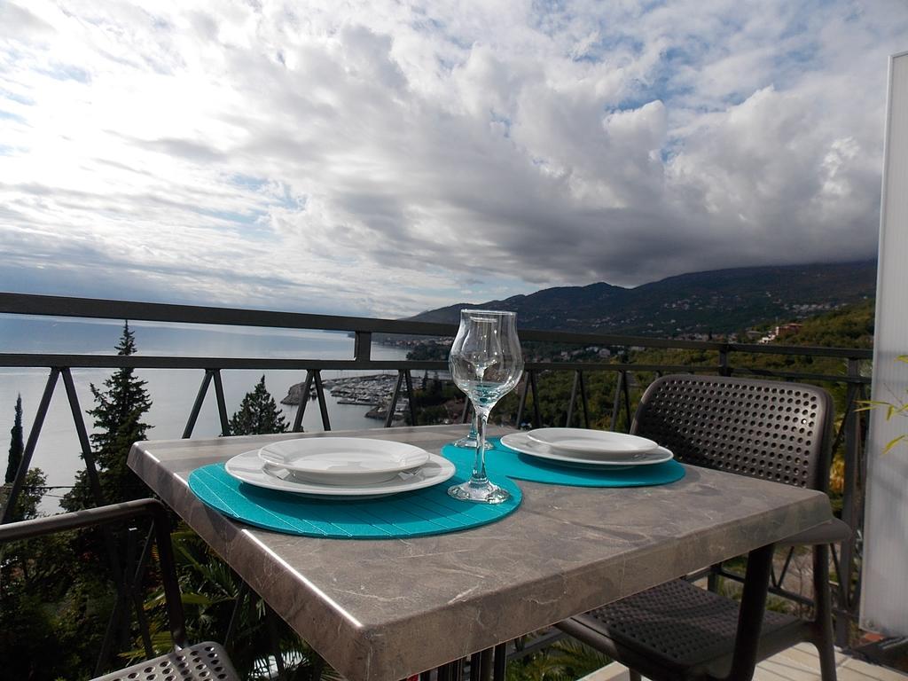 Apartment Ellalinda Opatija Extérieur photo